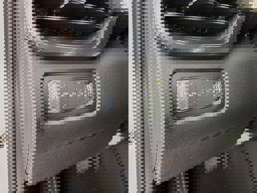 New 2026 GMC Acadia AT4 w/ Luxury Package image 53