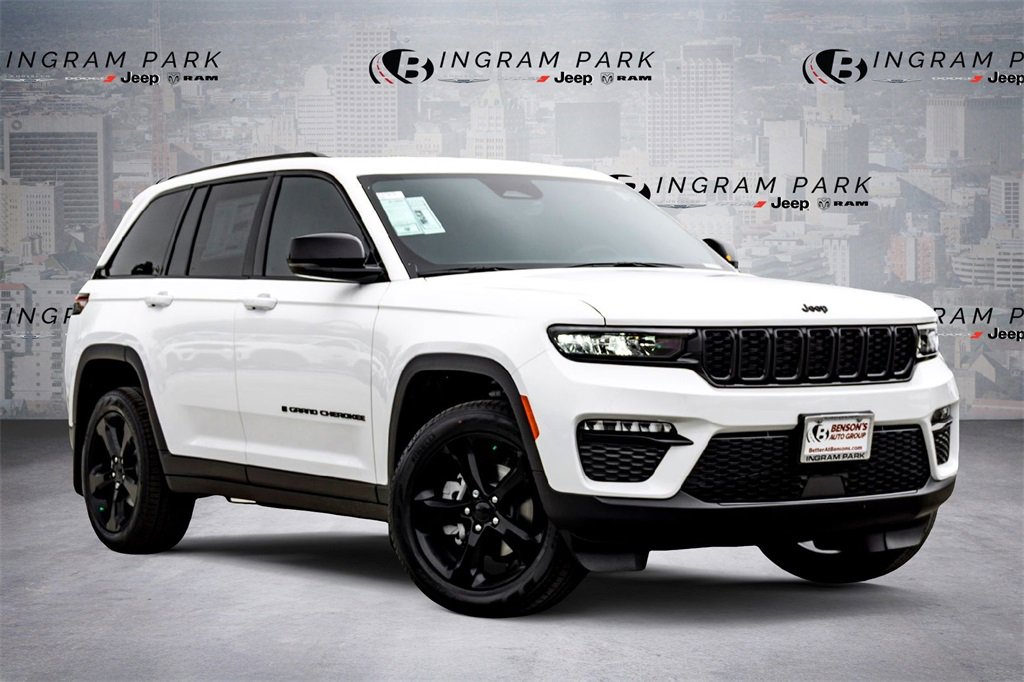 New 2025 Jeep Grand Cherokee Limited w/ Black Appearance Package