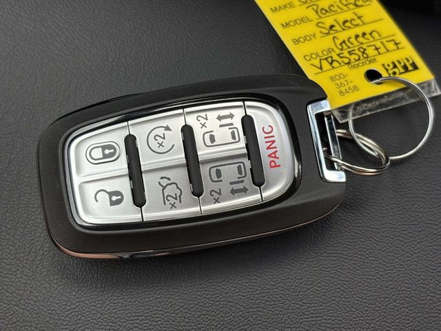 New 2027 Chrysler Pacifica Select w/ Family Tech Group AWD/4WD image 29