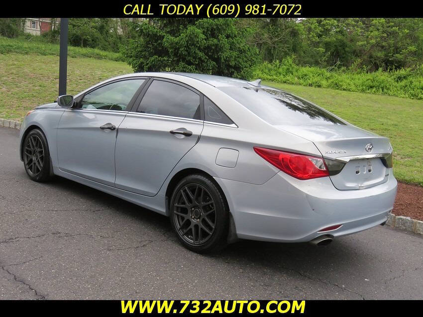 Used 2011 Hyundai Sonata Limited w/ Navigation Pkg 5 FWD image 10
