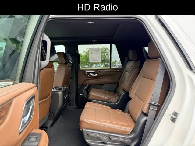 Used 2021 Chevrolet Tahoe High Country w/ Premium Package 2 AWD/4WD image 9