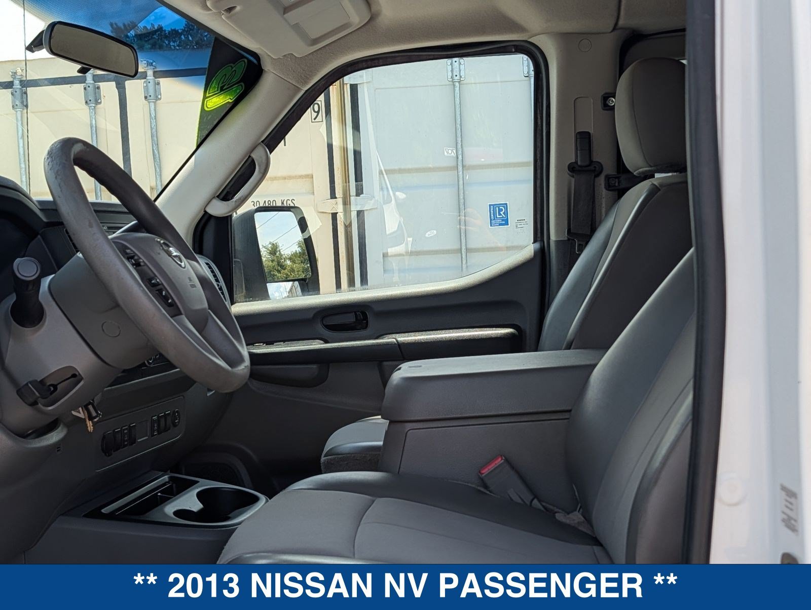 Used 2013 Nissan NV 3500 SV w/ Technology Pkg RWD image 19
