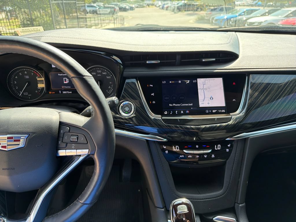 Certified 2023 Cadillac XT6 Premium Luxury w/ Technology Package FWD image 26