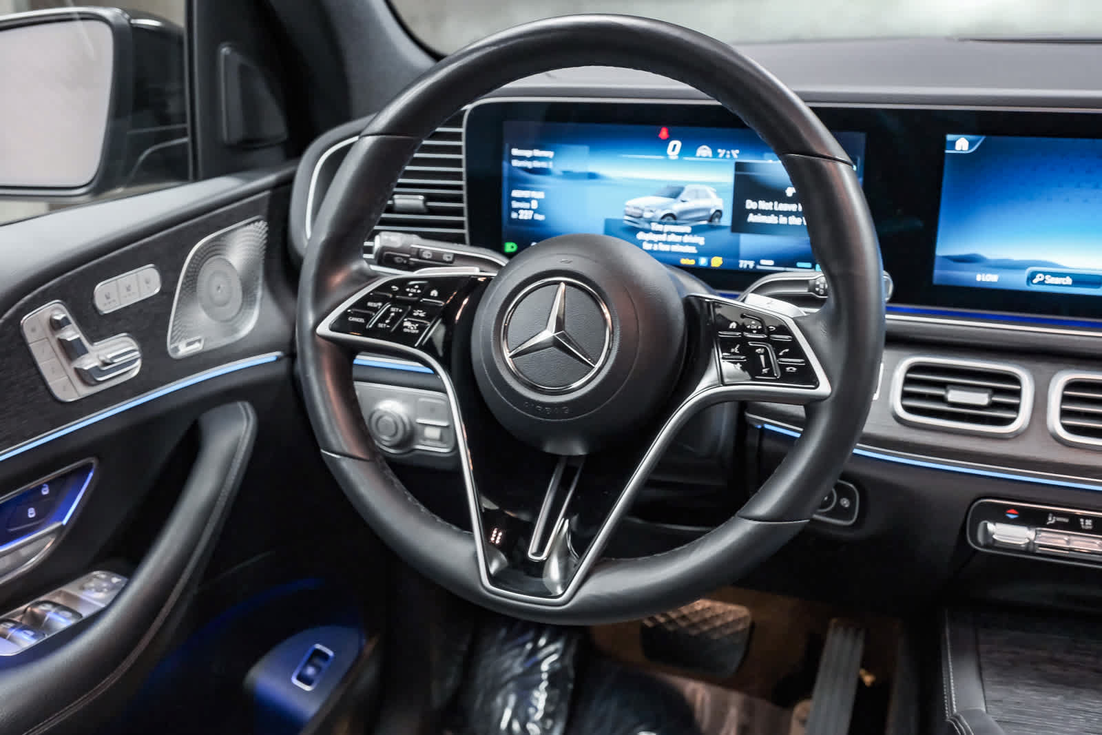 Certified 2025 Mercedes-Benz GLE 350 4MATIC w/ AMG Line Exterior image 19