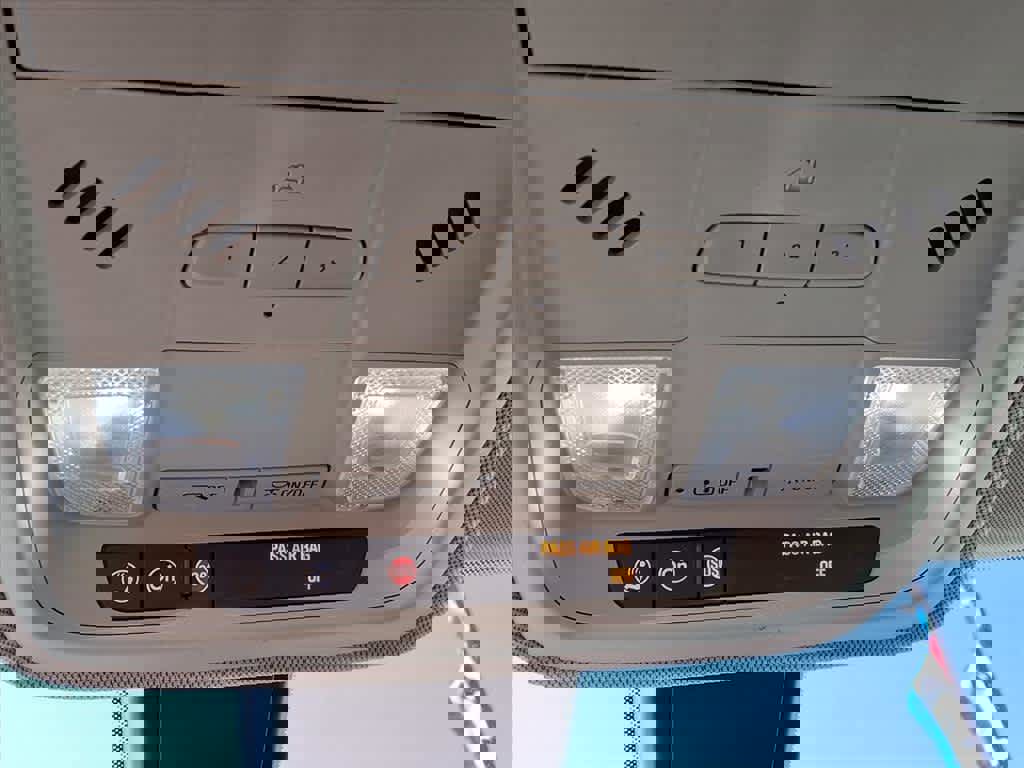 Used 2019 Cadillac XT4 Premium Luxury image 22