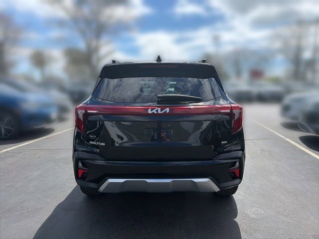 Used 2024 Kia Seltos EX AWD/4WD image 6
