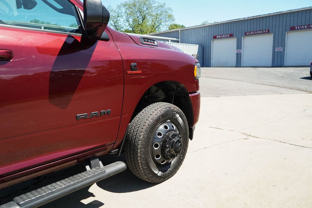 Used 2020 RAM 3500 Big Horn w/ Night Edition image 17