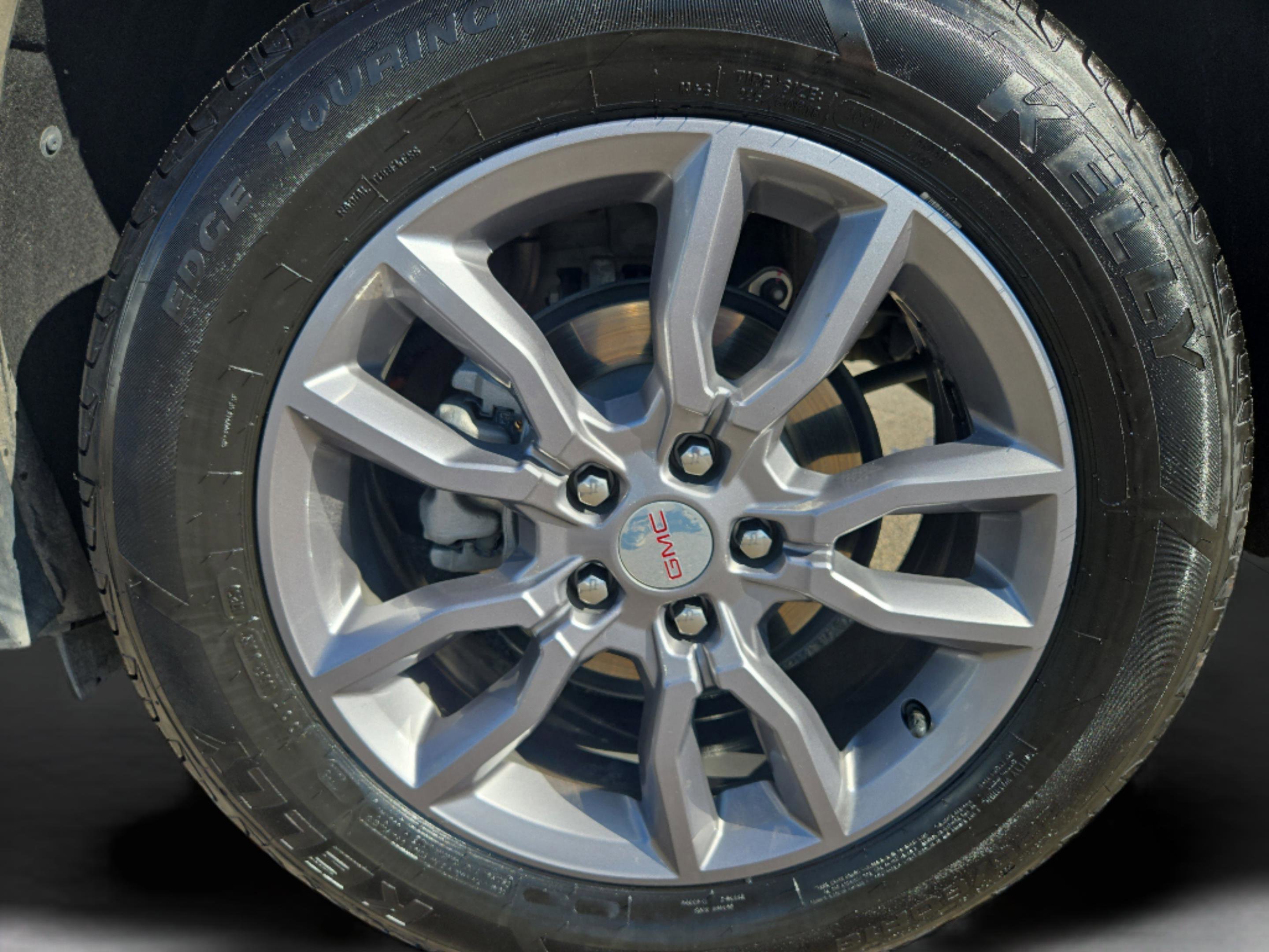 Used 2024 GMC Terrain SLT image 26