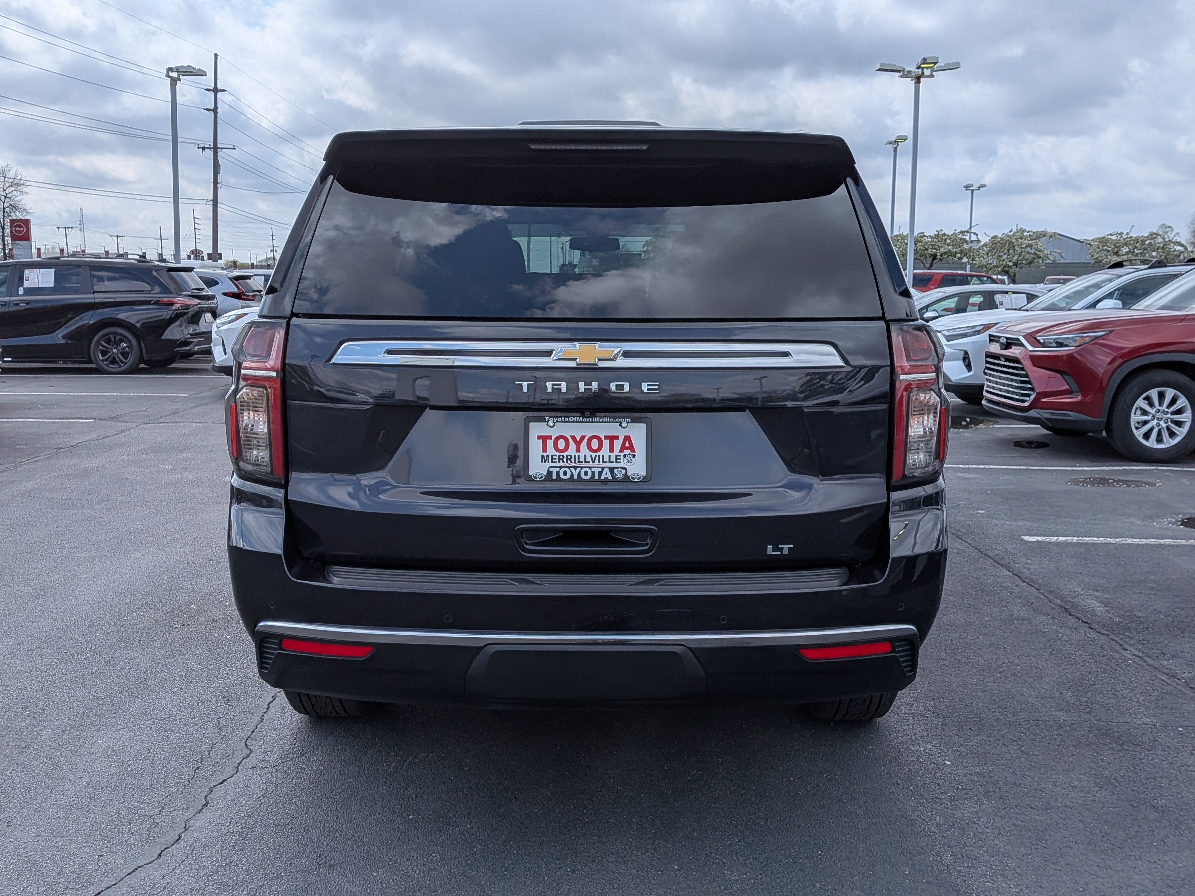 Used 2022 Chevrolet Tahoe LT w/ Luxury Package AWD/4WD image 7