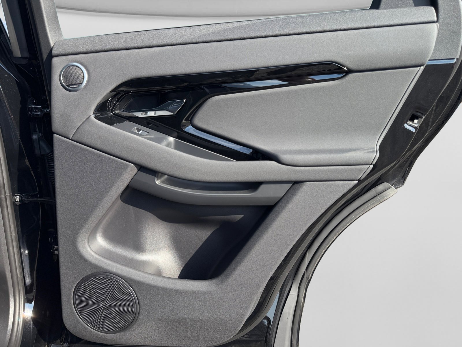 New 2026 Land Rover Range Rover Evoque S image 21