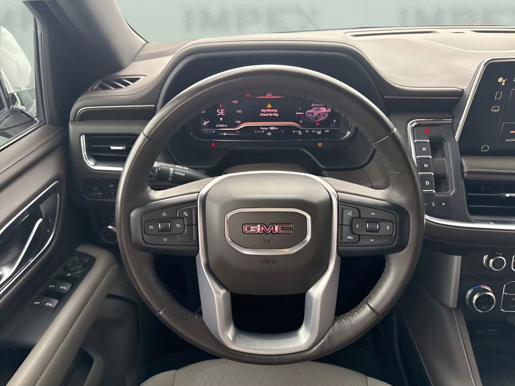 Used 2022 GMC Yukon XL SLE w/ Gmc Pro Safety Plus Package AWD/4WD image 26