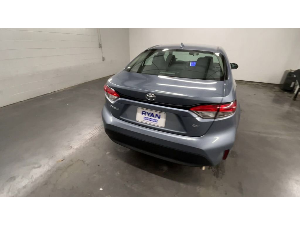 Used 2023 Toyota Corolla LE image 8