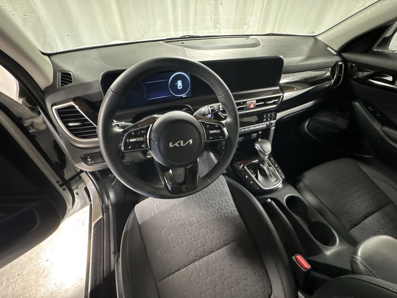 Certified 2024 Kia Seltos S image 15