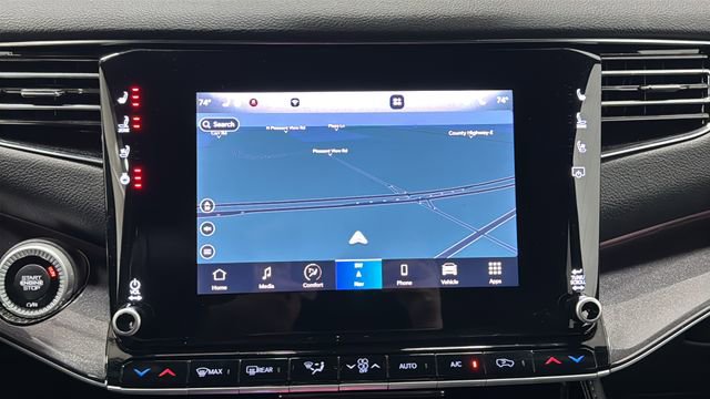 Used 2023 Jeep Wagoneer 4WD w/ HD Trailer Tow Package image 12