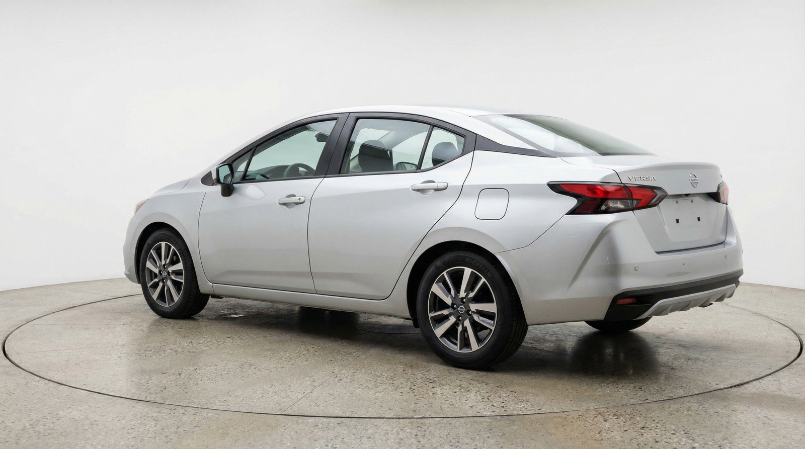 Used 2025 Nissan Versa SV FWD image 6