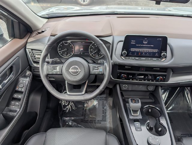 Used 2023 Nissan Rogue SV w/ SV Premium B Package AWD/4WD image 18