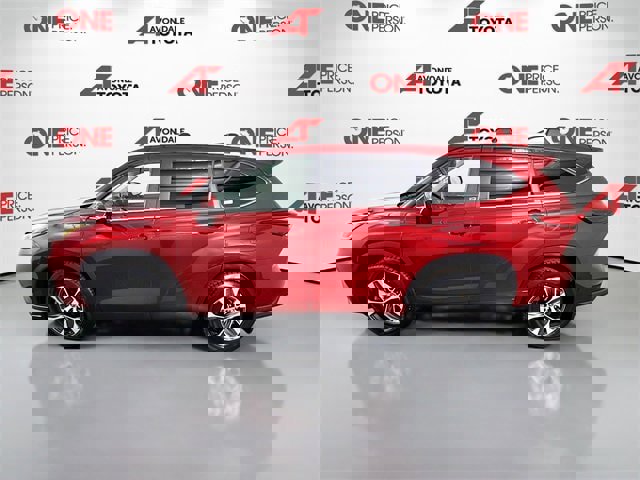 Certified 2023 Toyota Highlander XLE image 4