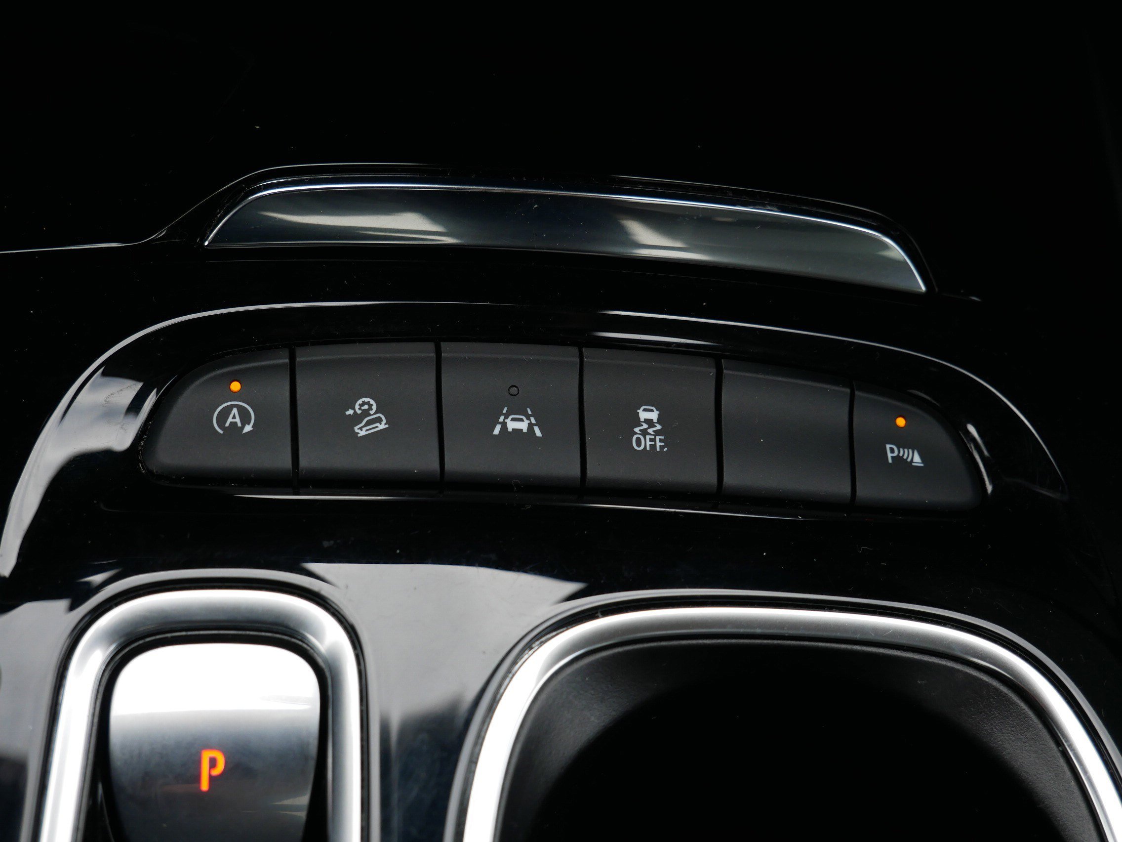 Used 2023 Buick Envision Essence w/ Sport Touring Package image 30