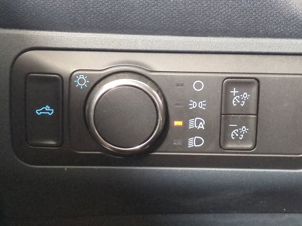 Used 2022 Ford Maverick Lariat w/ Lariat Luxury Package image 27