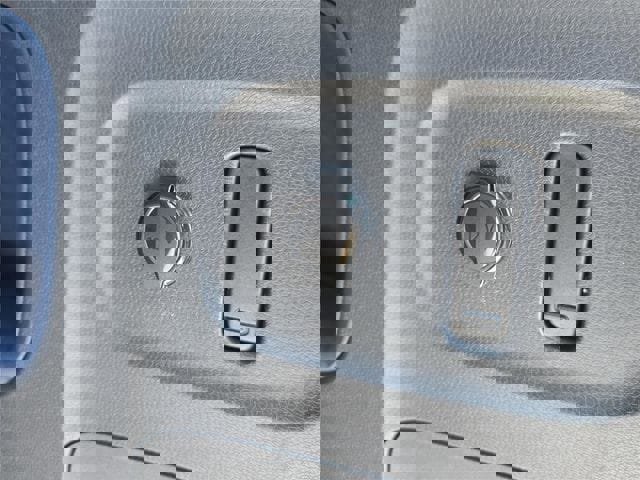 New 2025 Volkswagen ID. Buzz Pro S image 8