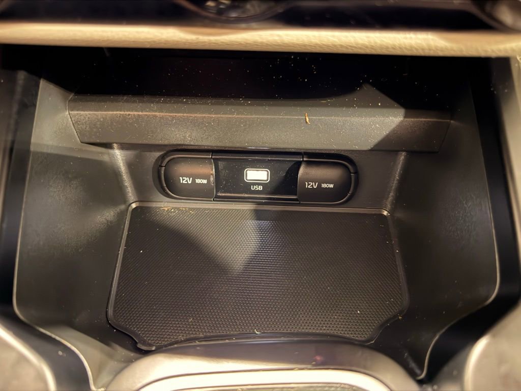 Used 2023 Kia Soul LX image 22