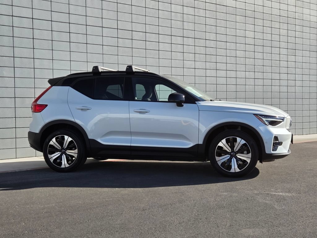 Certified 2023 Volvo XC40 Recharge Plus AWD/4WD image 7