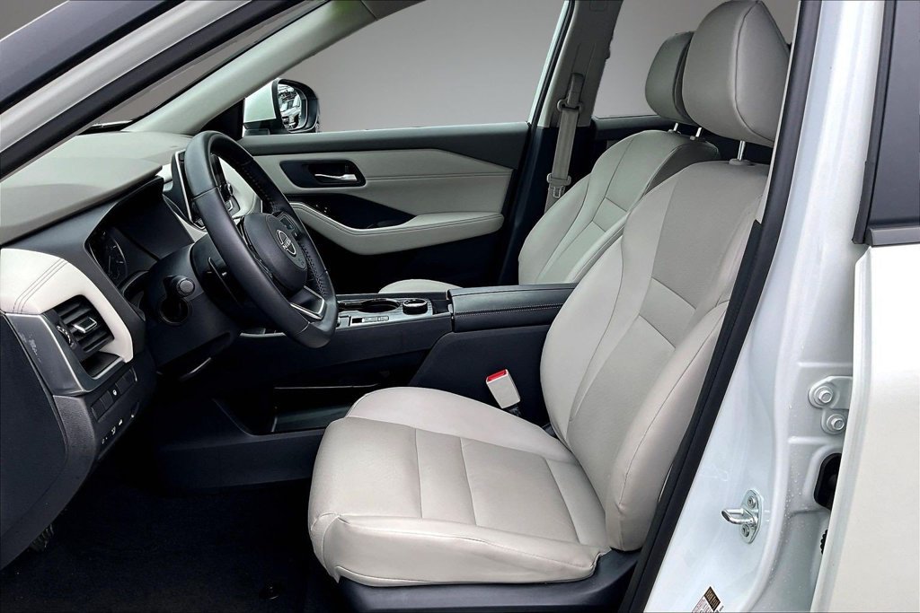 Certified 2023 Nissan Rogue SV w/ SV Premium B Package AWD/4WD image 21