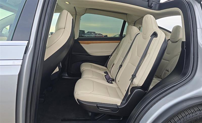 Used 2018 Tesla Model X 75D AWD/4WD image 8