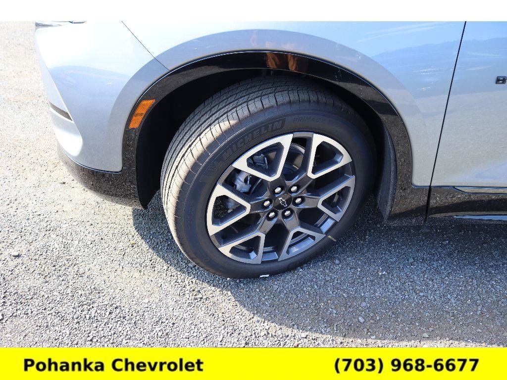 New 2025 Chevrolet Blazer RS w/ LPO, Floor Liner Package image 32