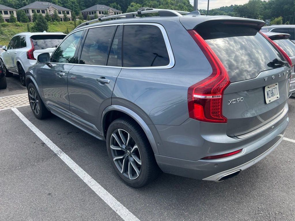 Used 2017 Volvo XC90 T6 Momentum w/ Vision Package AWD/4WD image 12