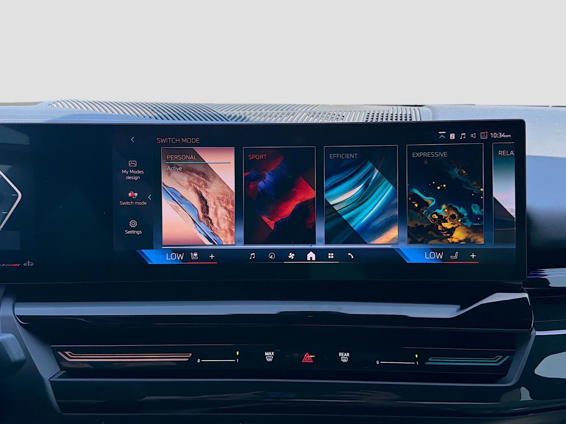 Used 2024 BMW 530i w/ Premium Package image 31