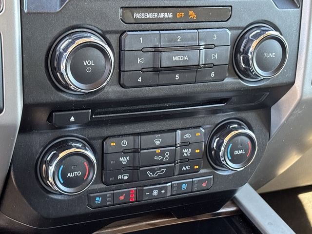 Used 2018 Ford F150 Lariat w/ FX4 Off-Road Package image 22