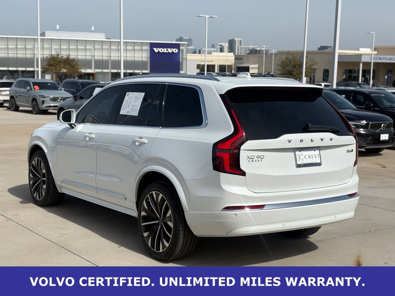 Certified 2025 Volvo XC90 B6 Plus image 6