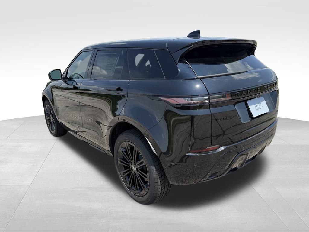 Used 2026 Land Rover Range Rover Evoque Dynamic SE AWD/4WD image 3