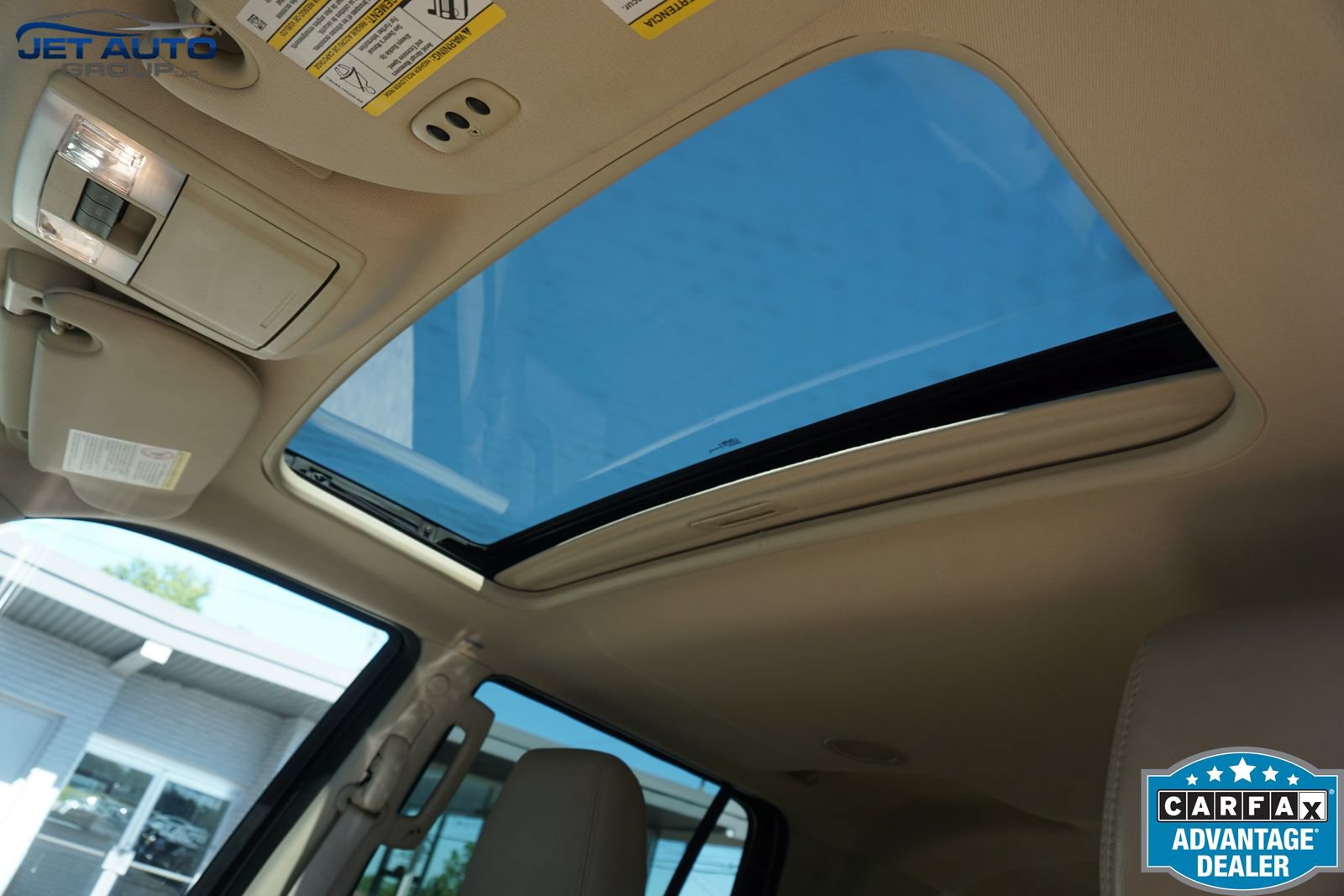 Used 2015 Lincoln Navigator 4WD w/ Equipment Group 101A Reserve image 32