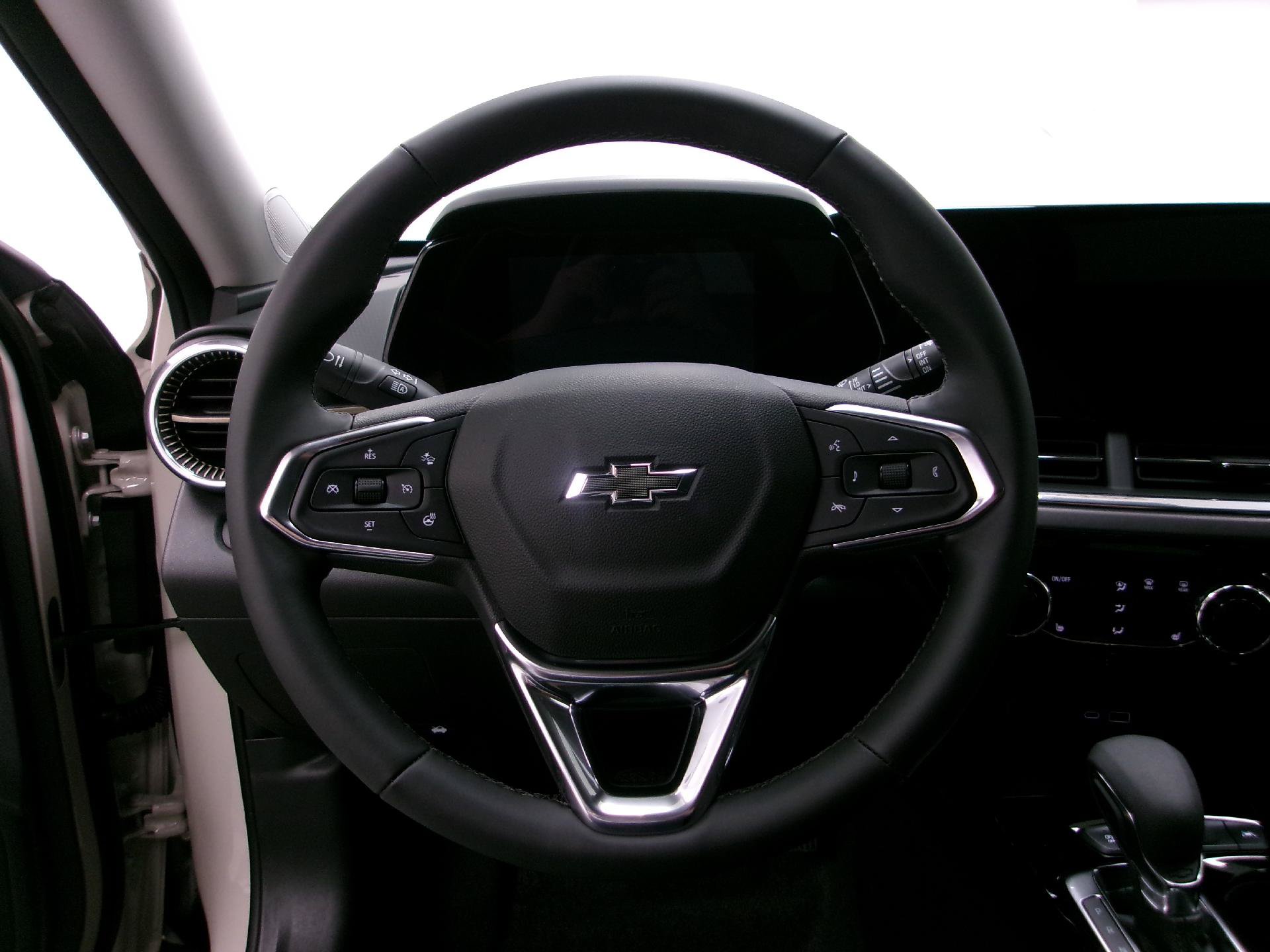 New 2026 Chevrolet Trax ACTIV w/ Driver Confidence Package FWD image 6