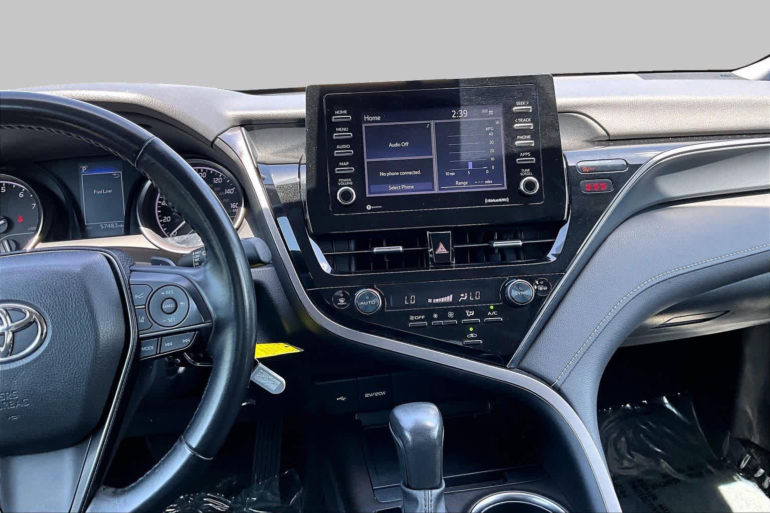 Used 2023 Toyota Camry SE FWD image 7
