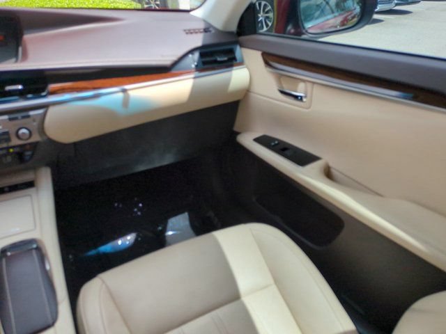 Used 2017 Lexus ES 350 FWD image 16