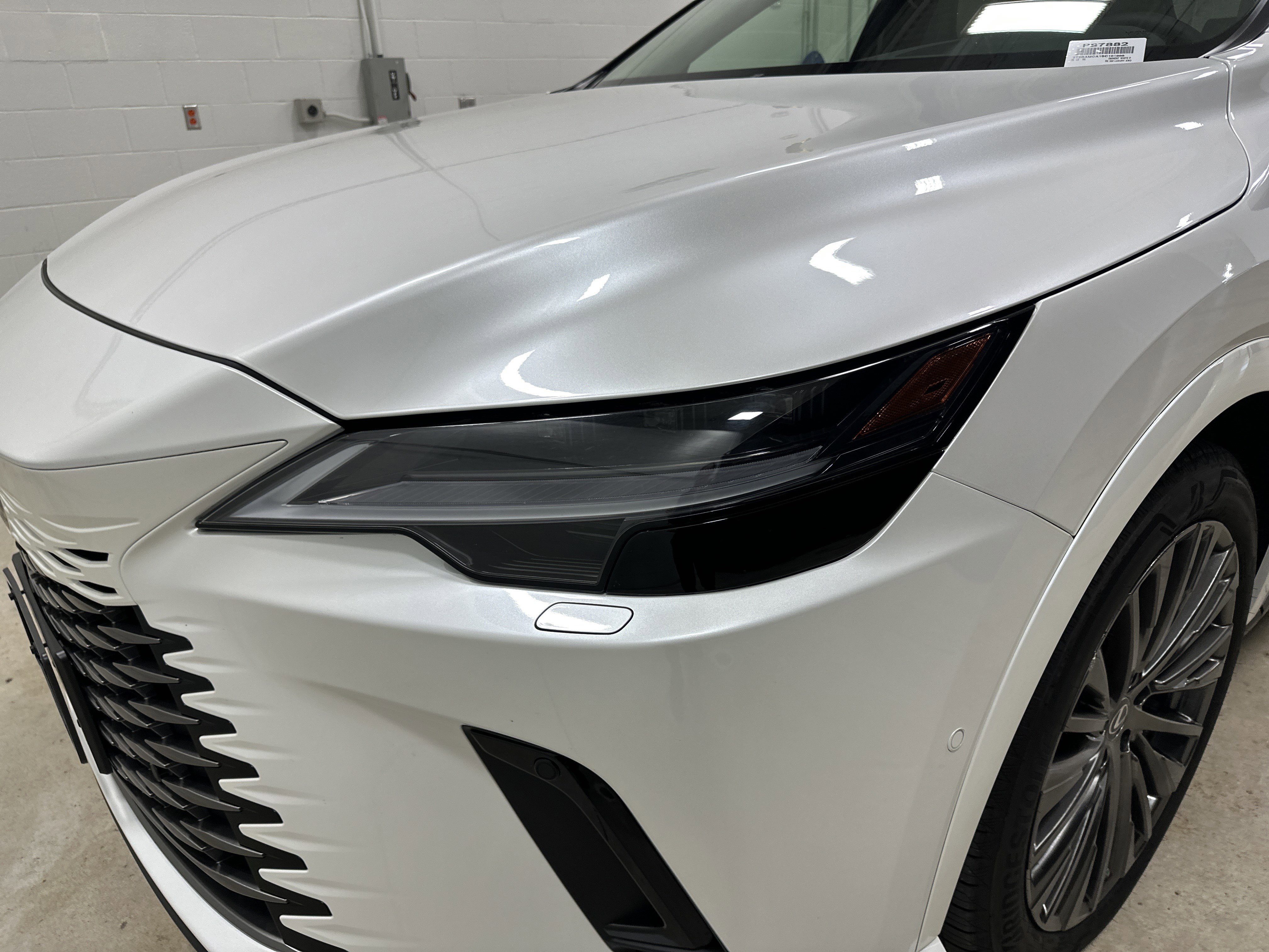 Certified 2025 Lexus RX 350 AWD w/ Convenience Package image 6