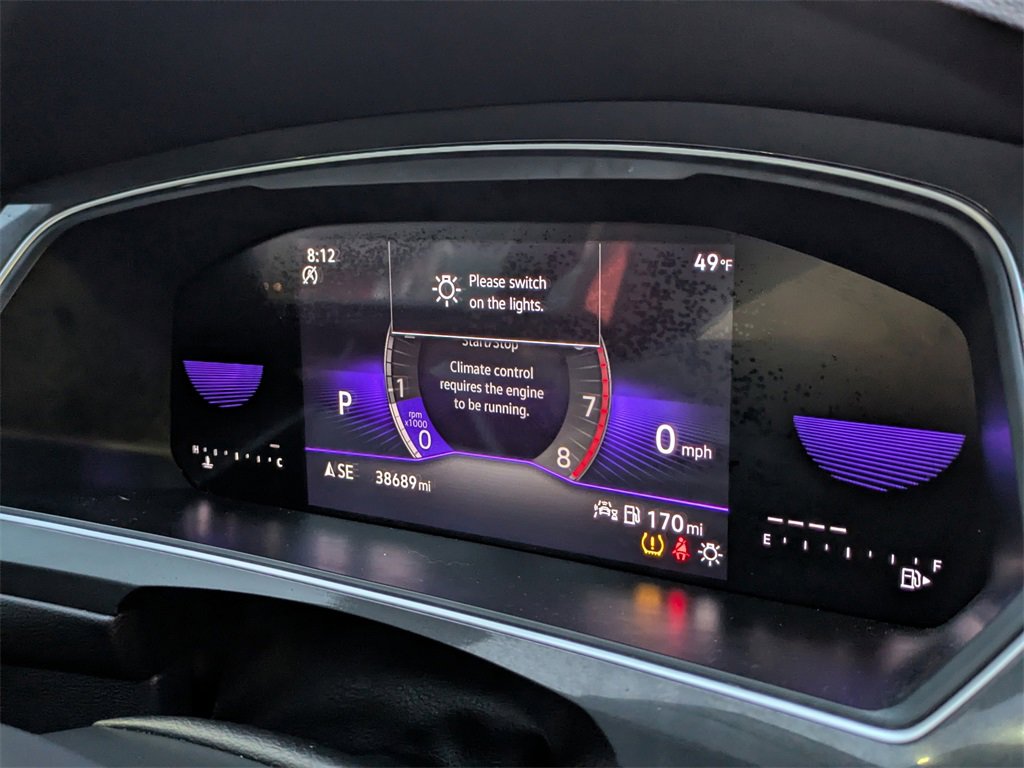 Used 2024 Volkswagen Tiguan SE R-Line image 28