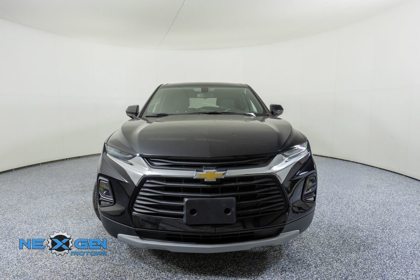 Used 2020 Chevrolet Blazer LT FWD image 2