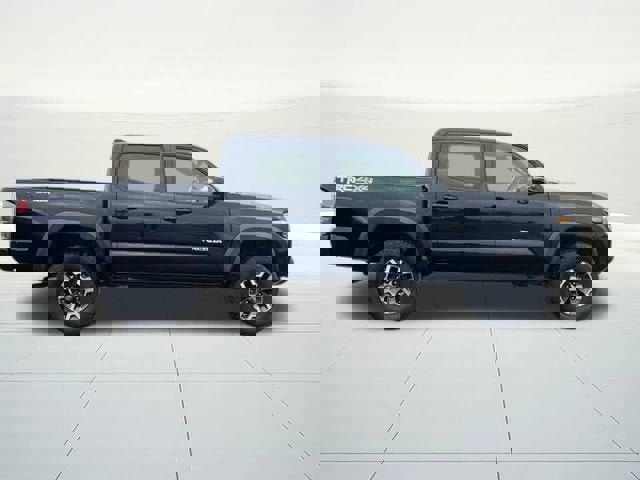 Used 2020 Toyota Tacoma TRD Off-Road w/ Technology Package image 6