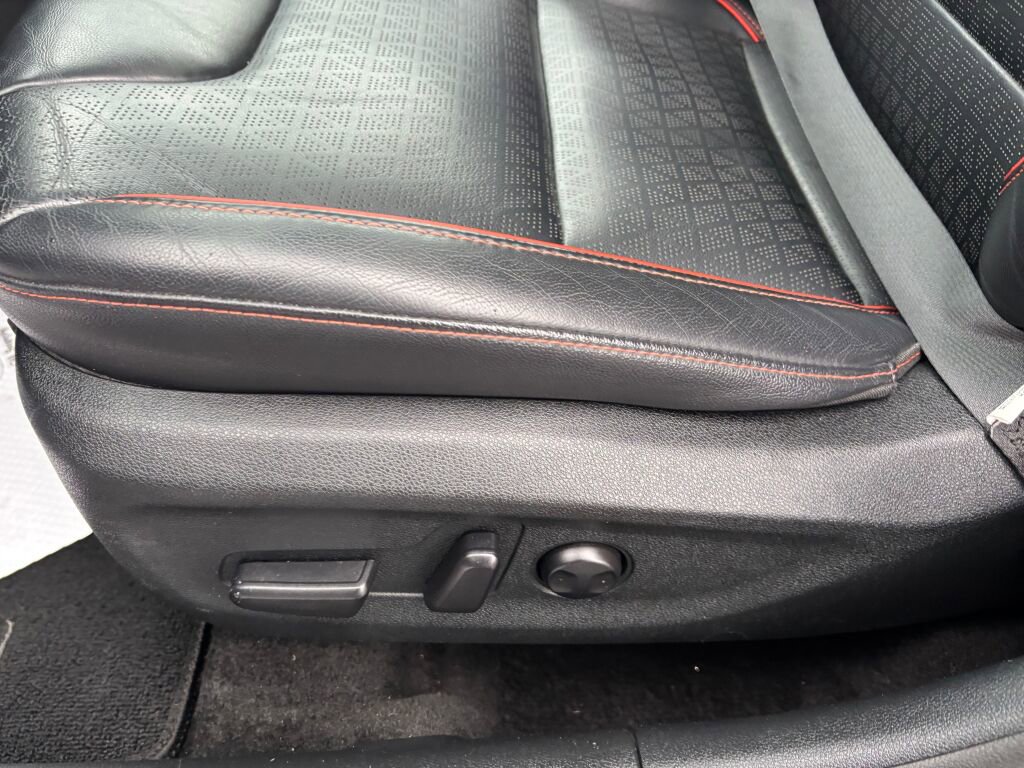 Certified 2021 Kia Niro Touring image 20