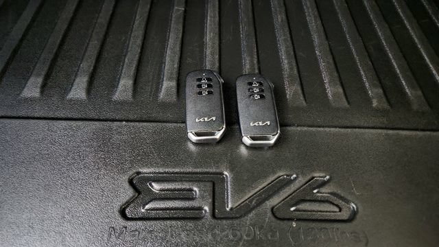 Used 2024 Kia EV6 GT AWD/4WD image 84