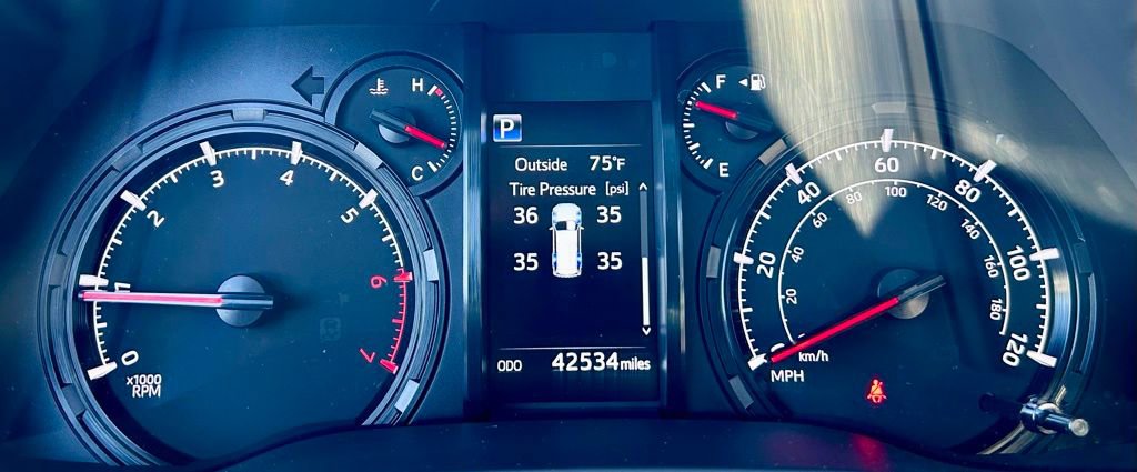 Certified 2024 Toyota 4Runner SR5 Premium w/ Moonroof Package AWD/4WD image 20