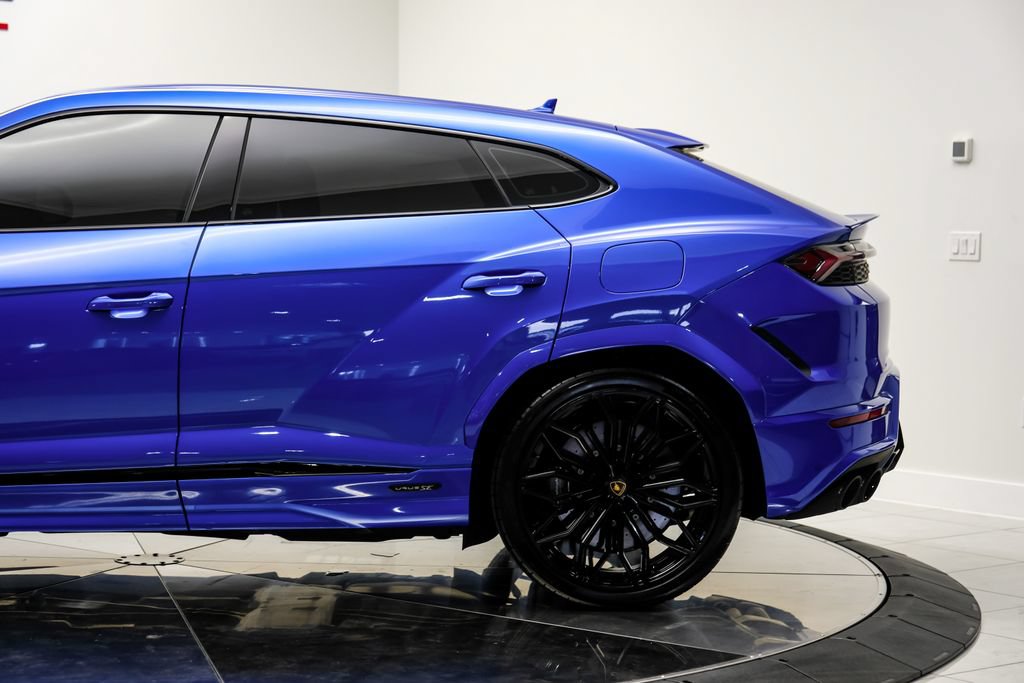 Used 2025 Lamborghini Urus SE AWD/4WD image 15