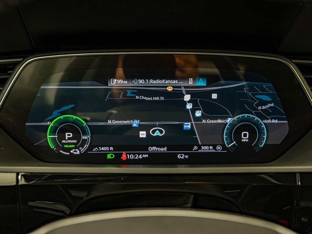 Used 2021 Audi e-tron Premium w/ Convenience Plus Package AWD/4WD image 23