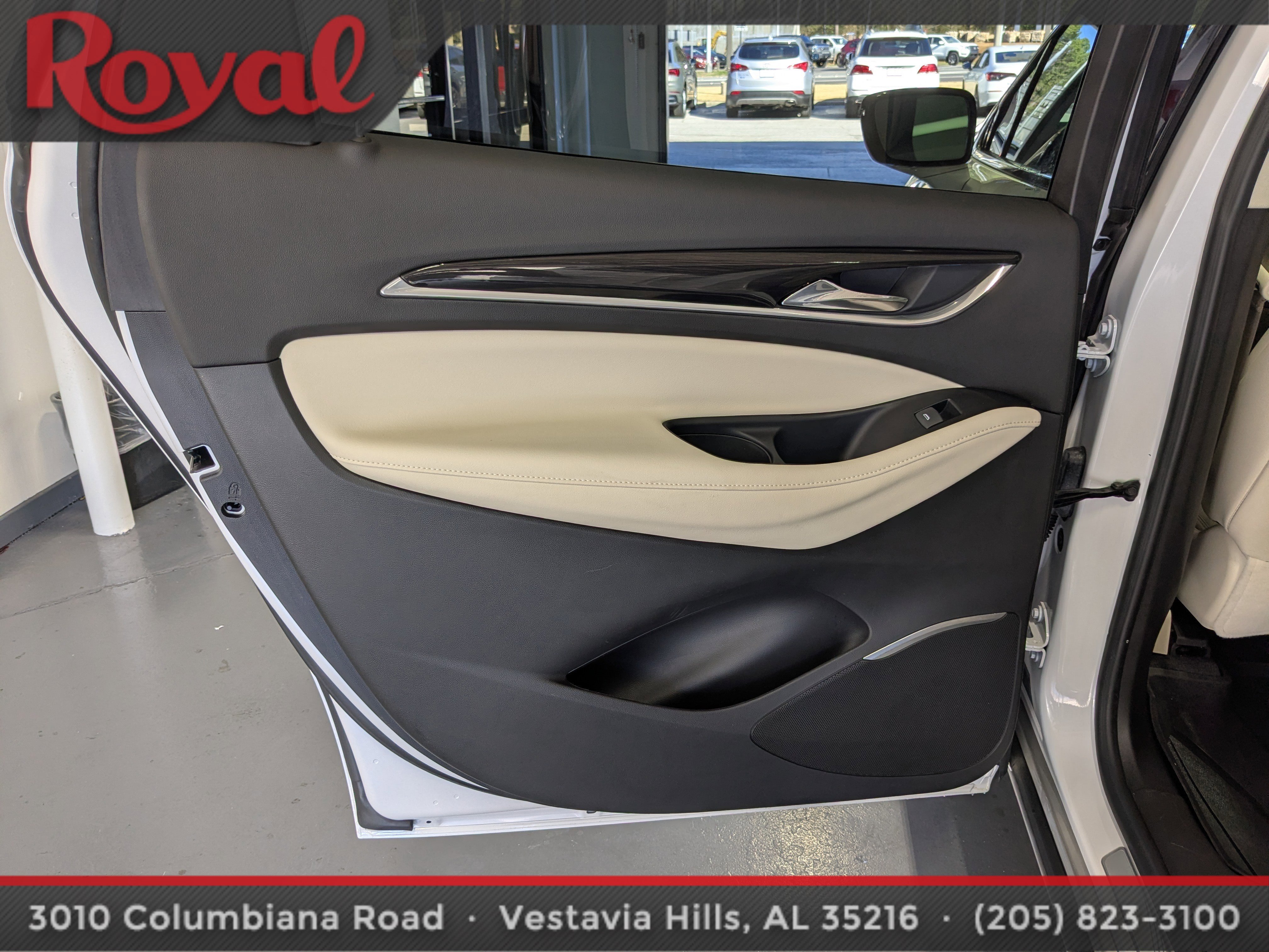 Used 2023 Buick Enclave Essence w/ Experience Buick Package image 16