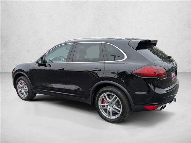 Used 2014 Porsche Cayenne Turbo image 8