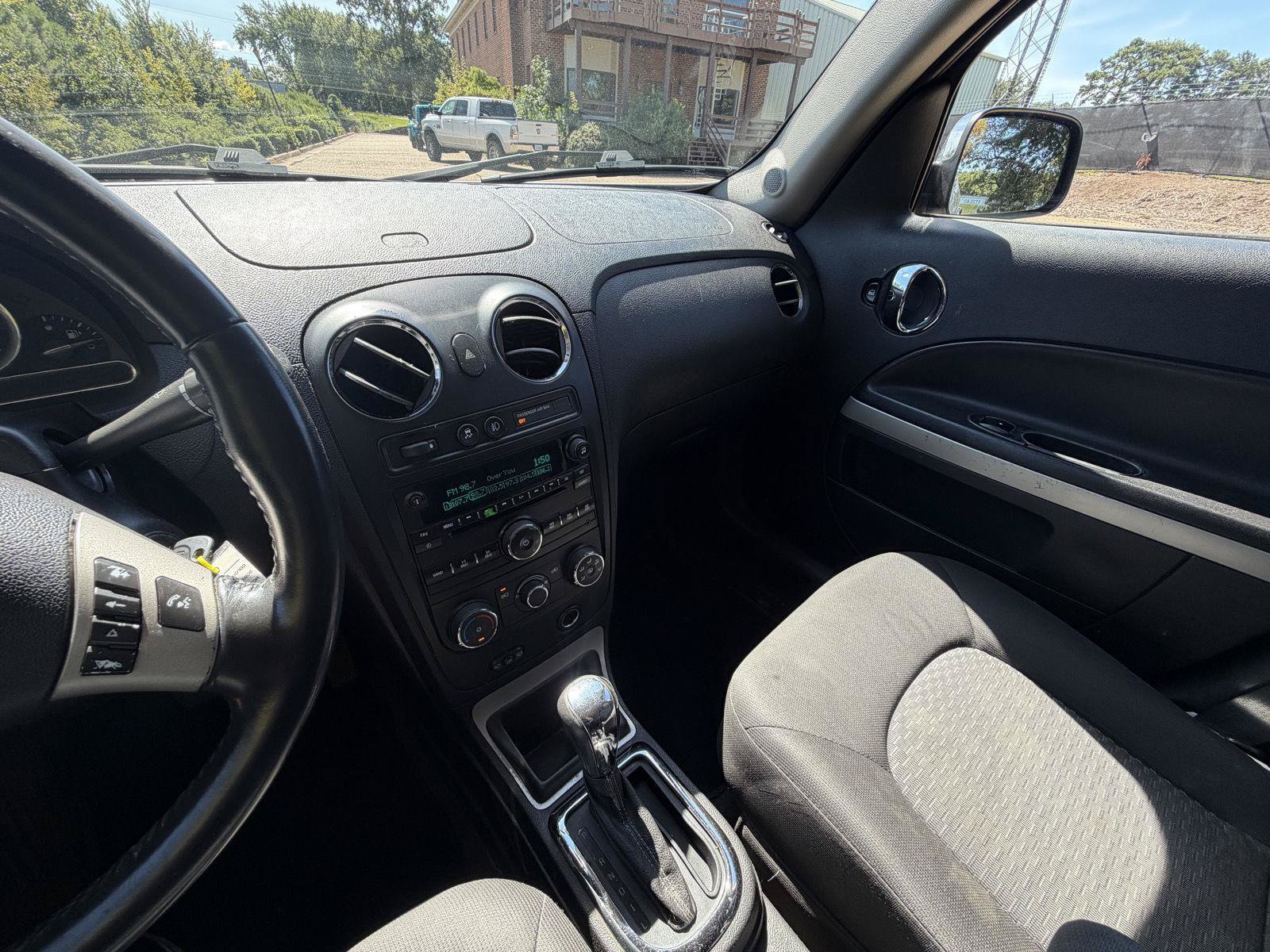 Used 2009 Chevrolet HHR LT w/ LT Preferred Equipment Group FWD image 12